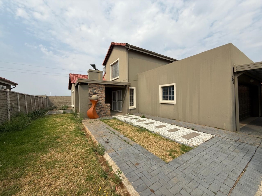 3 Bedroom Property for Sale in Waterkloof North West